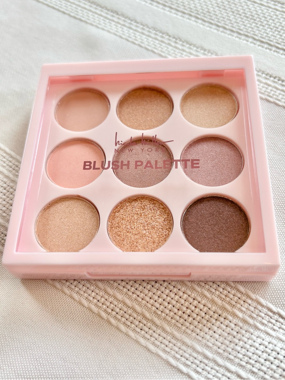 NICOLE MILLER • $9 • ONE eyeshadow palette • matte shimmer NEW unopened - Picture 4 of 9